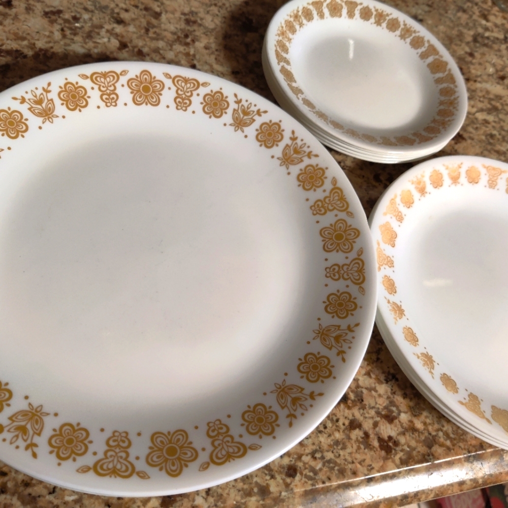 Corelle Gold Butterfly plates, various sizes